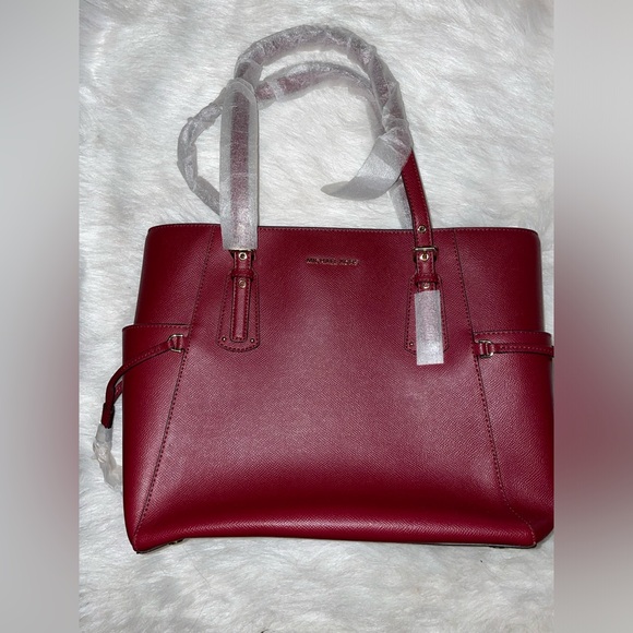 NWT Michael Kors Voyager Tote - Picture 4 of 4